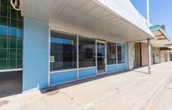 211 N Main St, Shamrock, TX 79079