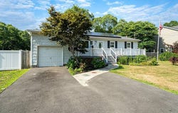51 Hampton Avenue, Mastic, NY 11950