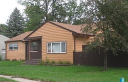 1112 Harrison Ave, Dell Rapids, SD 57022