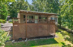 2123 Harbour Point Drive, Sparta, GA 31087