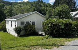 115 NELSON ST., SOPHIA, WV 25902