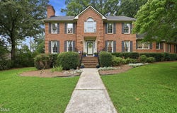 2 Bentgrass Lane, Durham, NC 27705