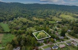 Martha Lee Lane, LaFollette, TN 37766