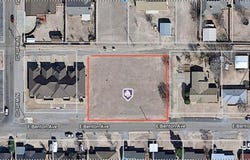 603 E Benton Avenue, Sayre, OK 73662