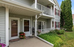 191 Bur Oak Ln, Grafton, WI 53024