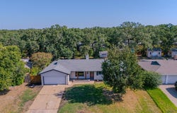 532 Plainview Drive, Hurst, TX 76054
