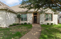 557 Perry Lane, Robinson, TX 76706