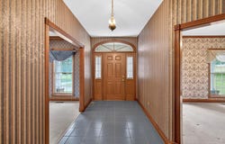 2065 E Thornridge Circle, Bolivar, MO 65613