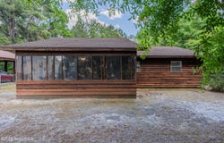 43 Dixie Lane, Waycross, GA 31503