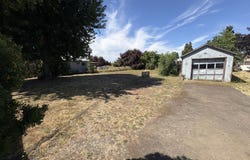 392 S 37TH St, Springfield, OR 97478