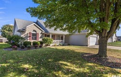 770 TIMBER EDGE Drive, Sherman, IL 62684