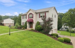 212 Apple Hill Dr, Delmont, PA 15626