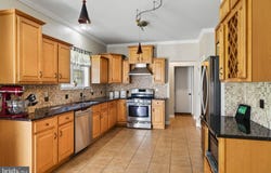 15 SAWGRASS Drive, READING, PA 19606