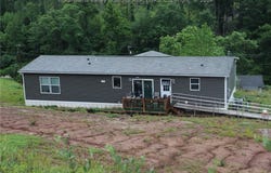 972 Dairy Road, Poca, WV 25159