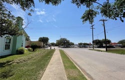 201 E 6th Street, Lampasas, TX 76550