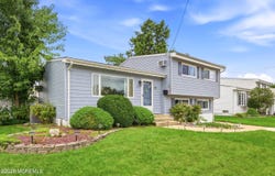 26 Adams Street, Old Bridge, NJ 08857