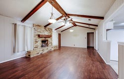 225 N Terry Drive, Slaton, TX 79364