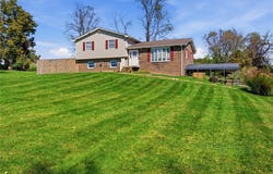 501 Scanga Dr, Lower Burrell, PA 15068