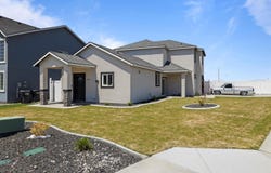 1821 E Highland St, Pasco, WA 99301