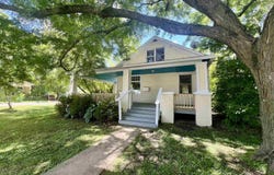 308 E Adams Avenue, Fairfield, IA 52556