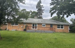5429 Dexter Drive, Merrillville, IN 46410