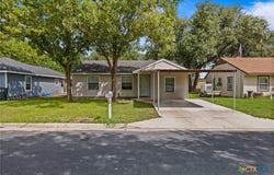 205 Sandra Street, Edna, TX 77957