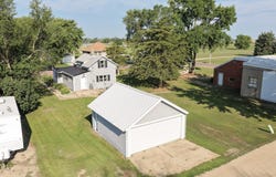1608 L Avenue, Milford, IA 51351