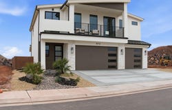 972 E COYOTE CREST Dr, Washington, UT 84780