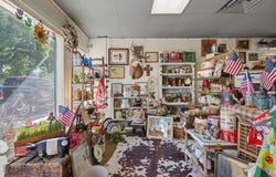 110 E Main Street, Manhattan, MT 59741