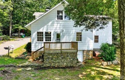 7 Bowers Road, Black Mountain, NC 28711