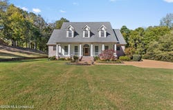 193 E Crockett Loop, Hernando, MS 38632