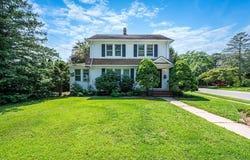 41 Prospect Place, Riverhead, NY 11901
