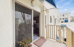 711 Pacific Coast Highway, Huntington Beach, CA 92648