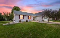 1205 Huron Way, Hartford, WI 53027