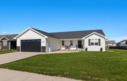 3424 E RUBYRED Drive, APPLETON, WI 54913