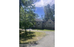 105 Hobbit Drive, Tamiment, PA 18371