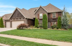409 W Landsdowne Drive, Ozark, MO 65721