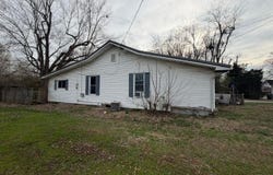2828 Tennessee Avenue, Paducah, KY 42003