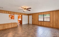 101 Leland Dr, Athens, TX 75751