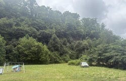 52 Johnson Loop, Pikeville, KY 41501