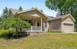 2481 Bauer Road, Jenison, MI 49428