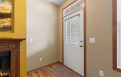 1646 White Pine Way B, Carver, MN 55315