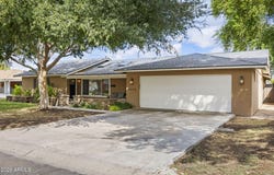 4440 E CLARENDON Avenue, Phoenix, AZ 85018