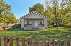 1352 N Ethyl Avenue, Springfield, MO 65802