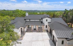 129 Bryce Ln, Dripping Springs, TX 78620