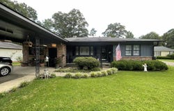 1172 W 20th St, Laurel, MS 39440