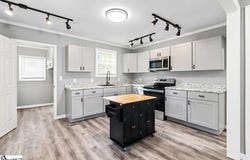 809 E Ferguson Street, Clinton, SC 29325