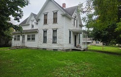 1902 14th St, Rock Valley, IA 51247