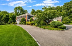 10 Springmeadow Drive, Kings Park, NY 11754