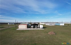 1012 W Denver Avenue, Seadrift, TX 77983